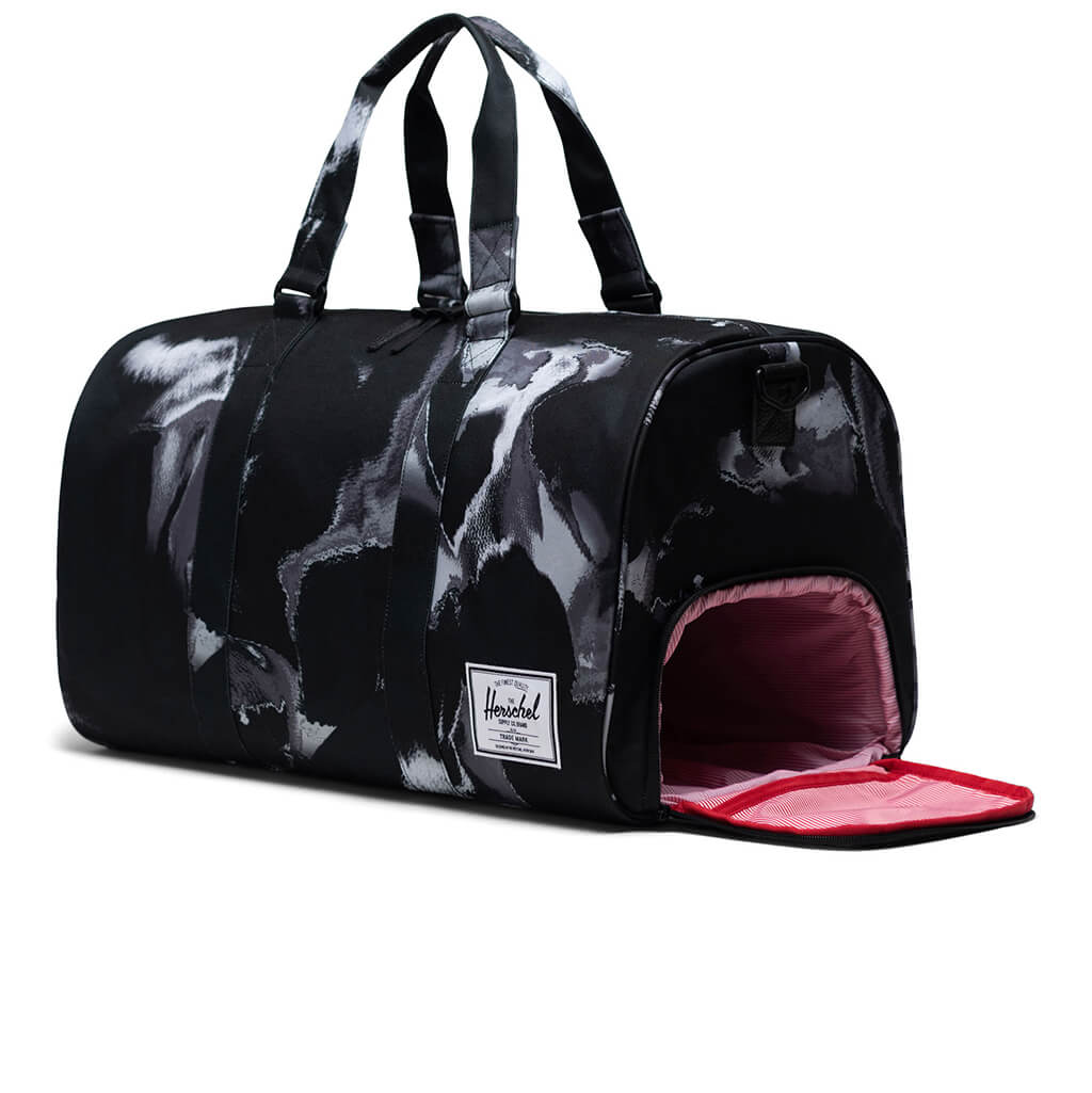 Novel Duffel - Dye Wash Black