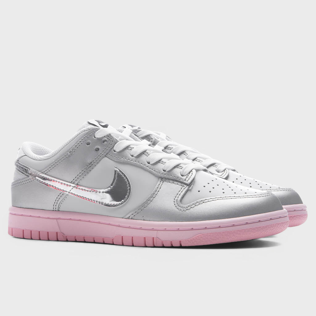 Women's Dunk Low LX - Photon Dust/Metallic Silver/Pink Foam