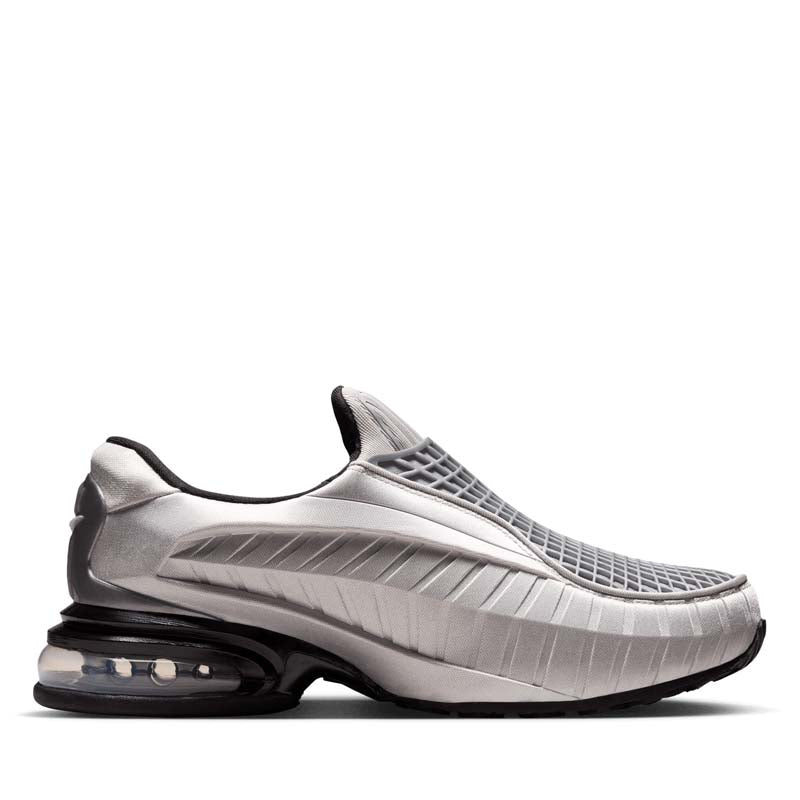 Women's Nike Air Max Dolce - Metallic Silver/Black