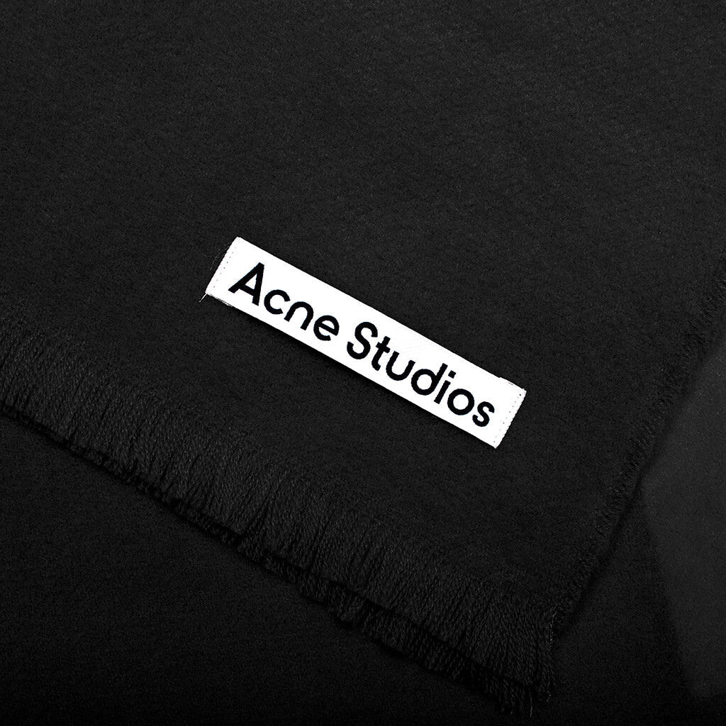 Light Wool Scarf - Black