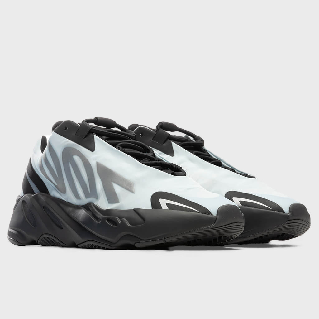 Yeezy 700 MNVN - Blue Tint