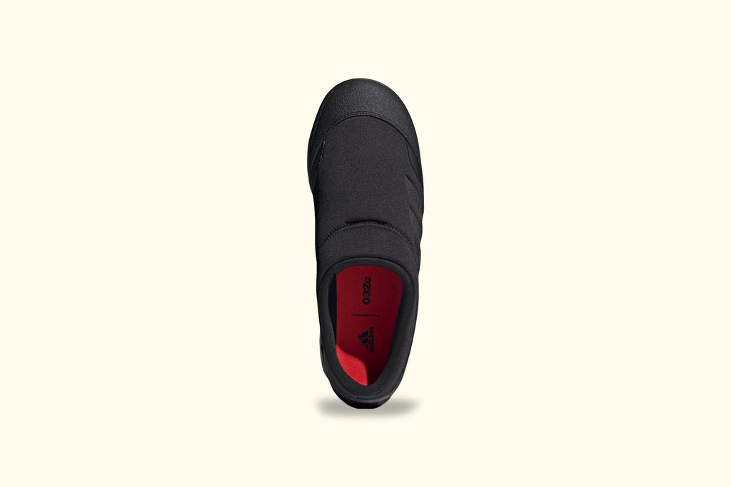 GSG Mule - Core Black/Red