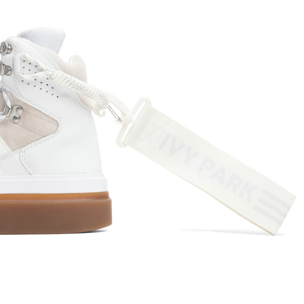 Women's Super Sleek Boot - Core White