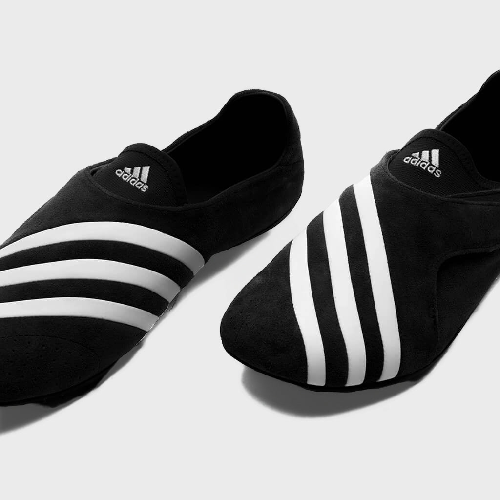Yoga Vario - Core Black/Footwear White/Core Black
