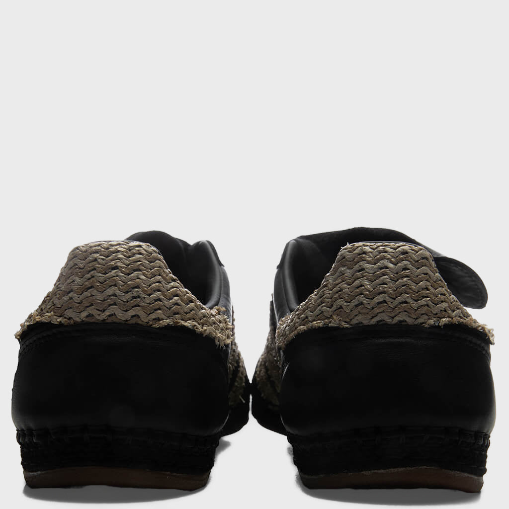 Mundial - Core Black/Hemp/Core Black