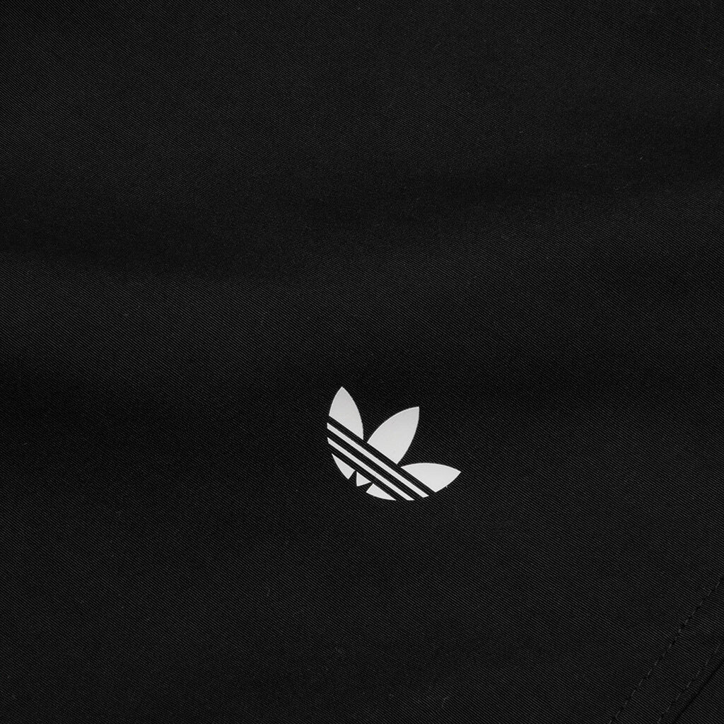 007 Shorts - Black