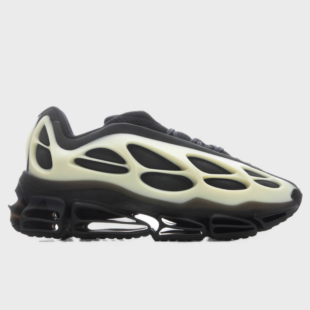 Mega Low - Core Black/Cream White/Core Black