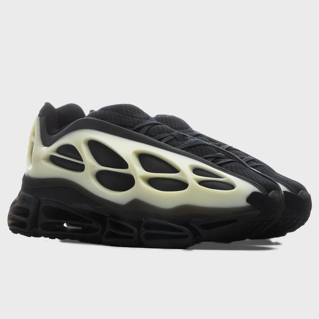 Mega Low - Core Black/Cream White/Core Black
