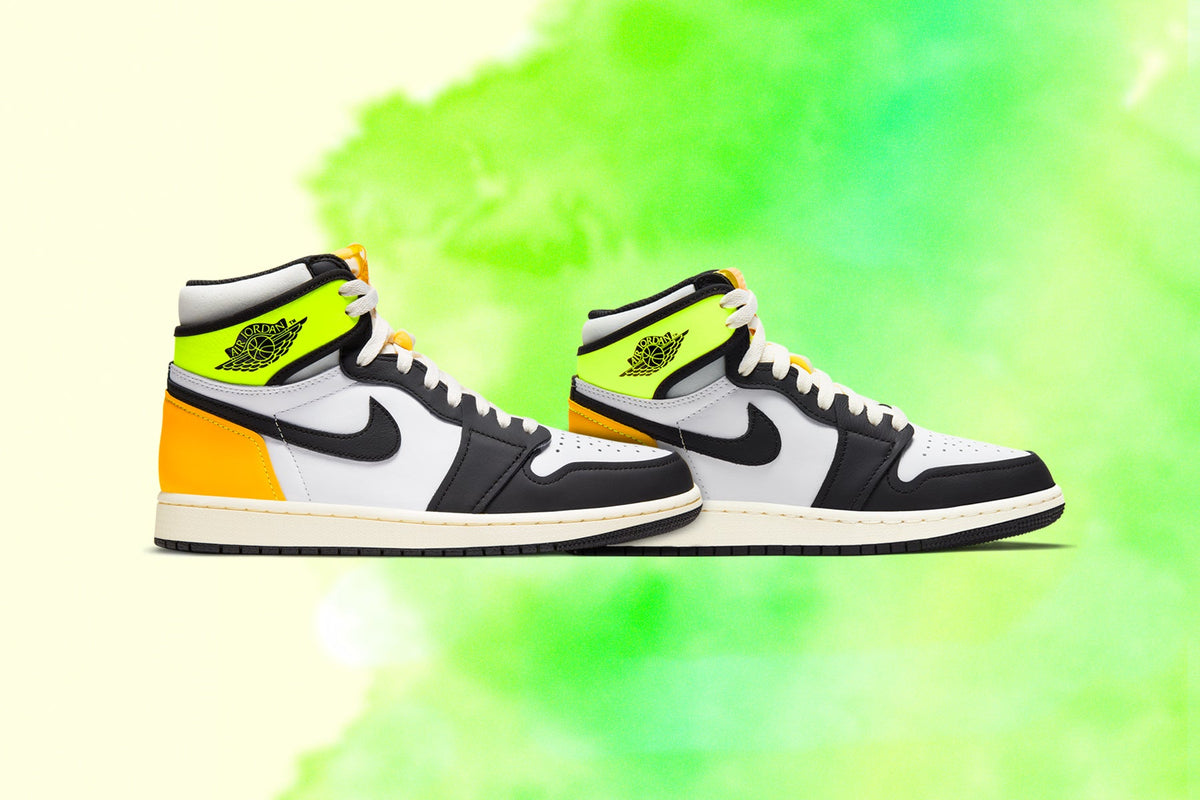 Air Jordan 1 Retro High OG (GS) - White/Black/Volt/University Gold