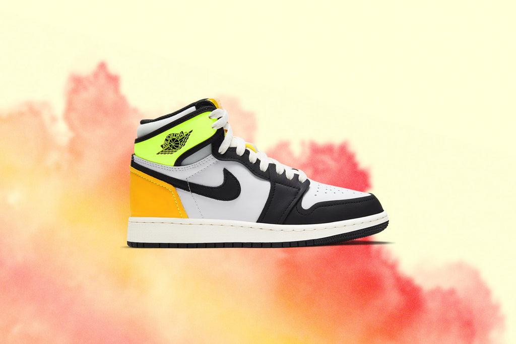 Air Jordan 1 Retro High OG (GS) - White/Black/Volt/University Gold