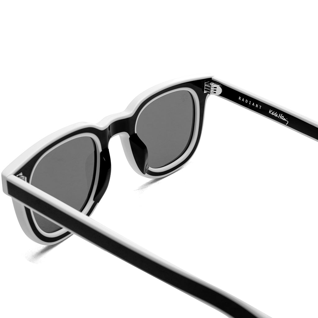 Radiant - Black/White/Black