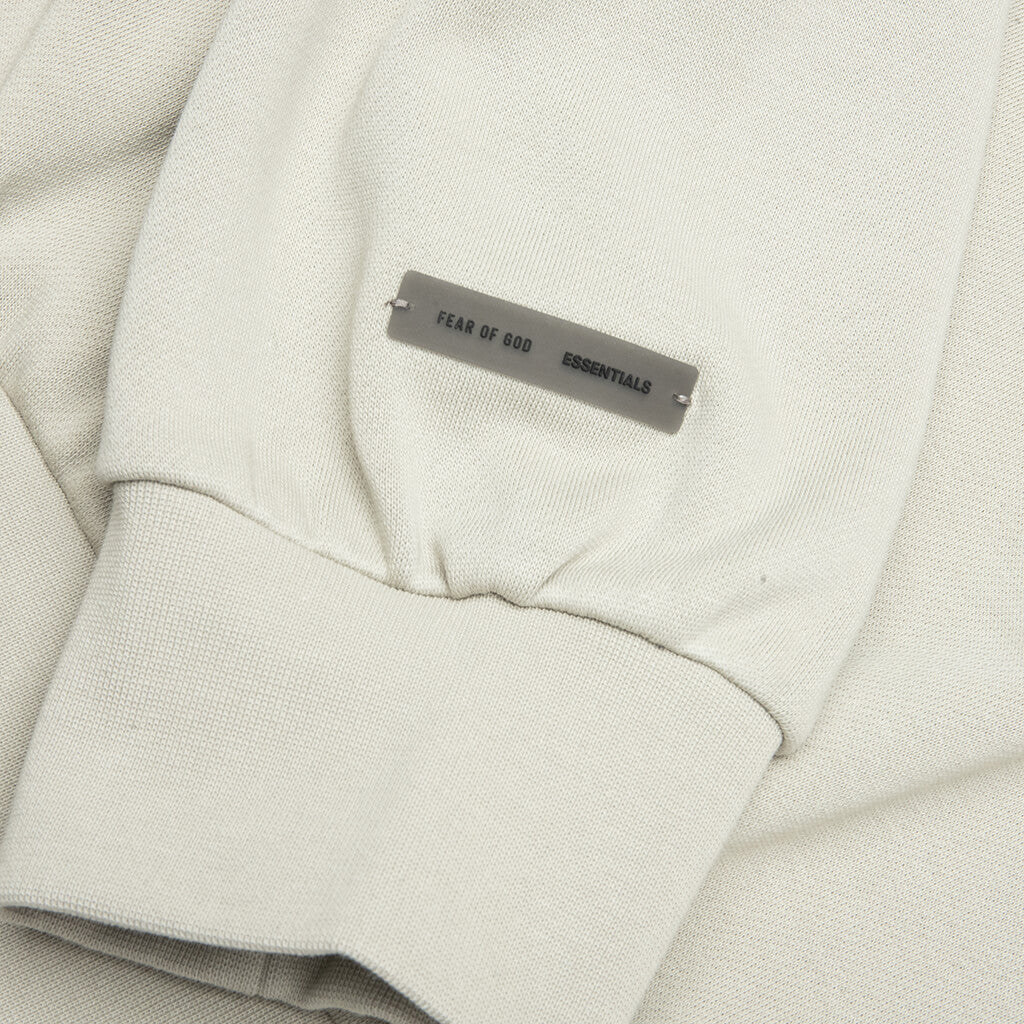 Classic Fleece Crewneck - Abbey Stone
