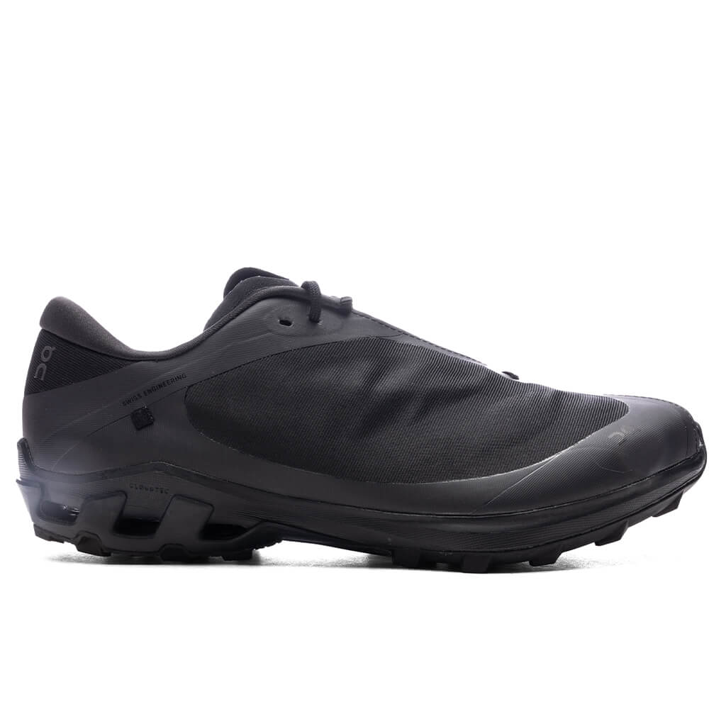 Cloudventure Peak - All Black