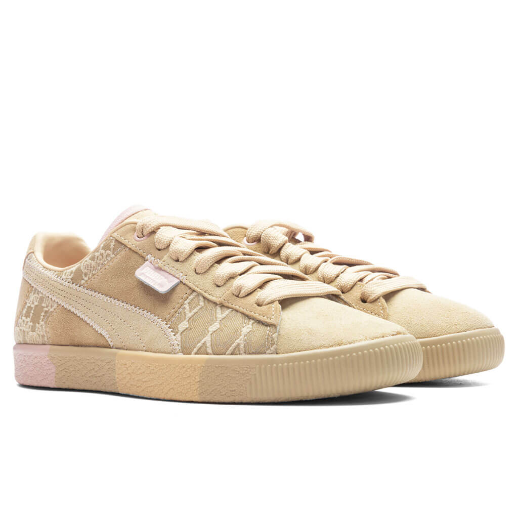 Women's Clyde Pre-Game Runway - Croissant/Rose Dust
