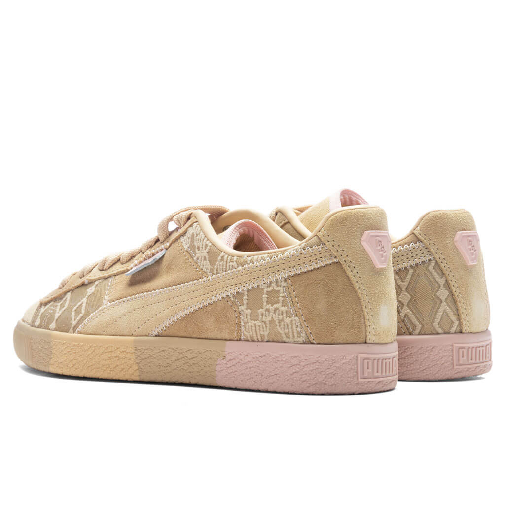 Women's Clyde Pre-Game Runway - Croissant/Rose Dust