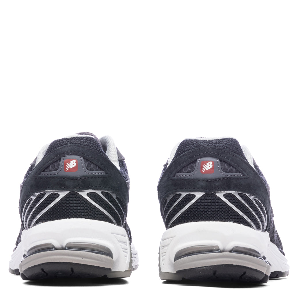 860 - Black/Grey