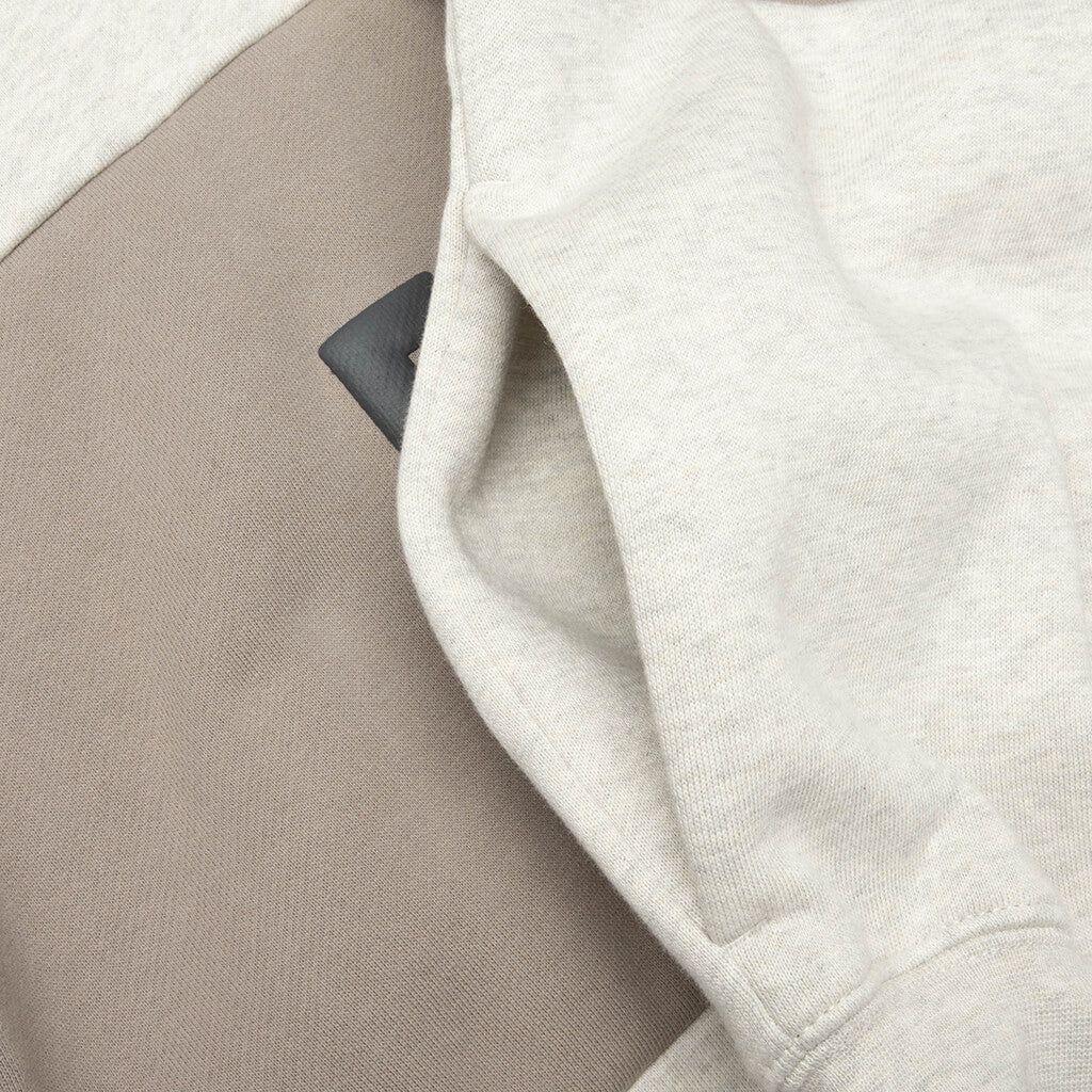 Cropped Relaxed Panelled Hoodie - Vanilla Heather/Seal