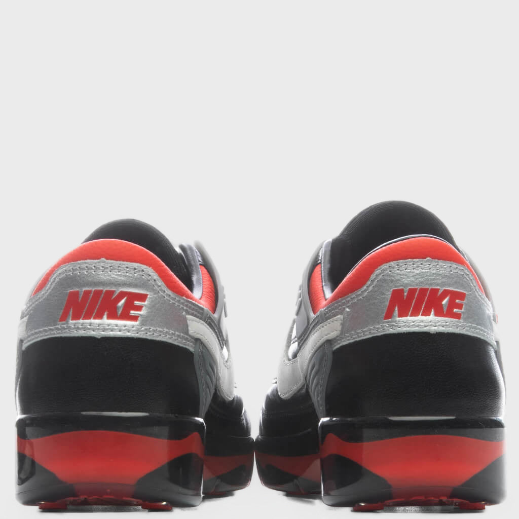 Cryoshot Air Speed M x England x Palace - Black/White/Crimson