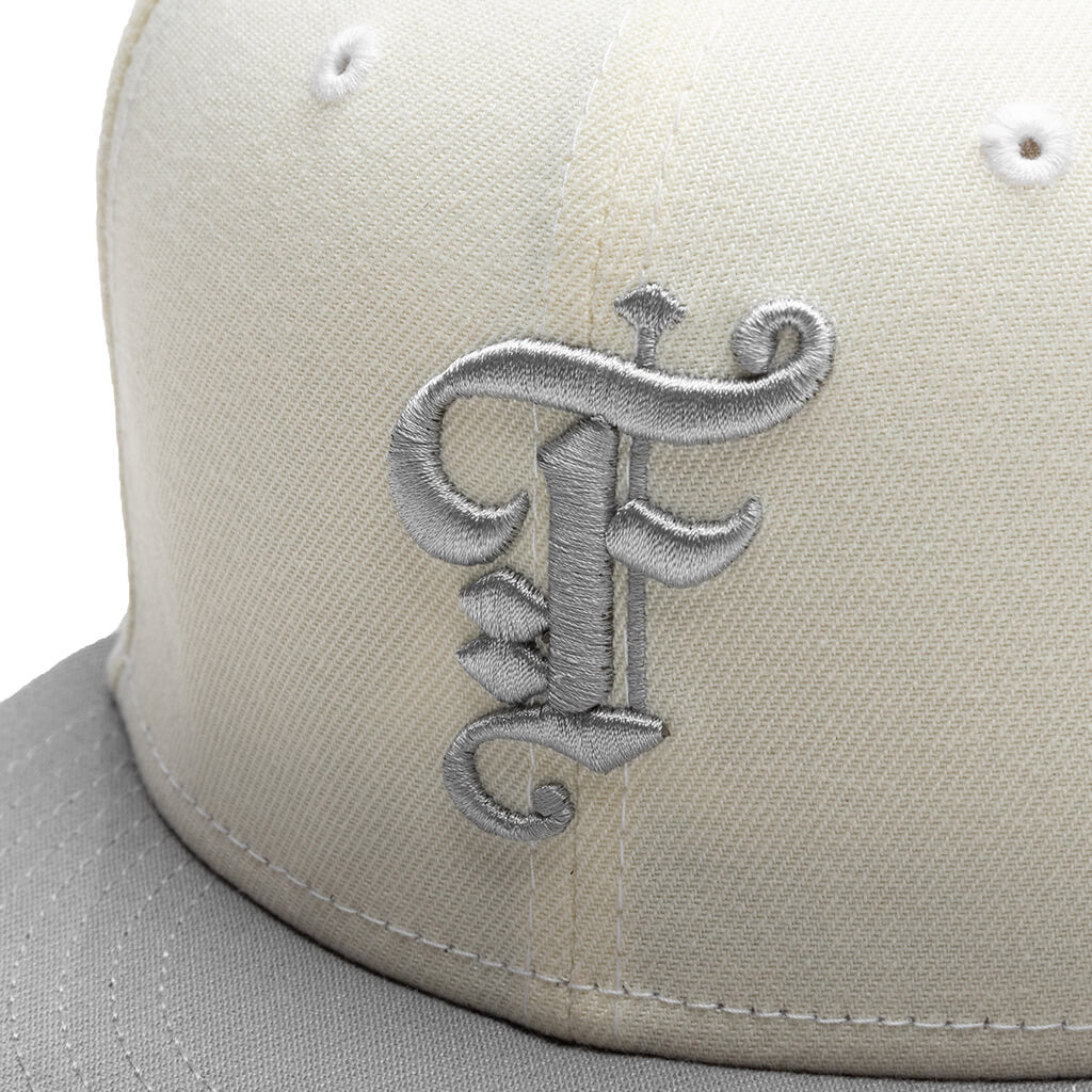OE Fitted Cap - Off-White/Grey