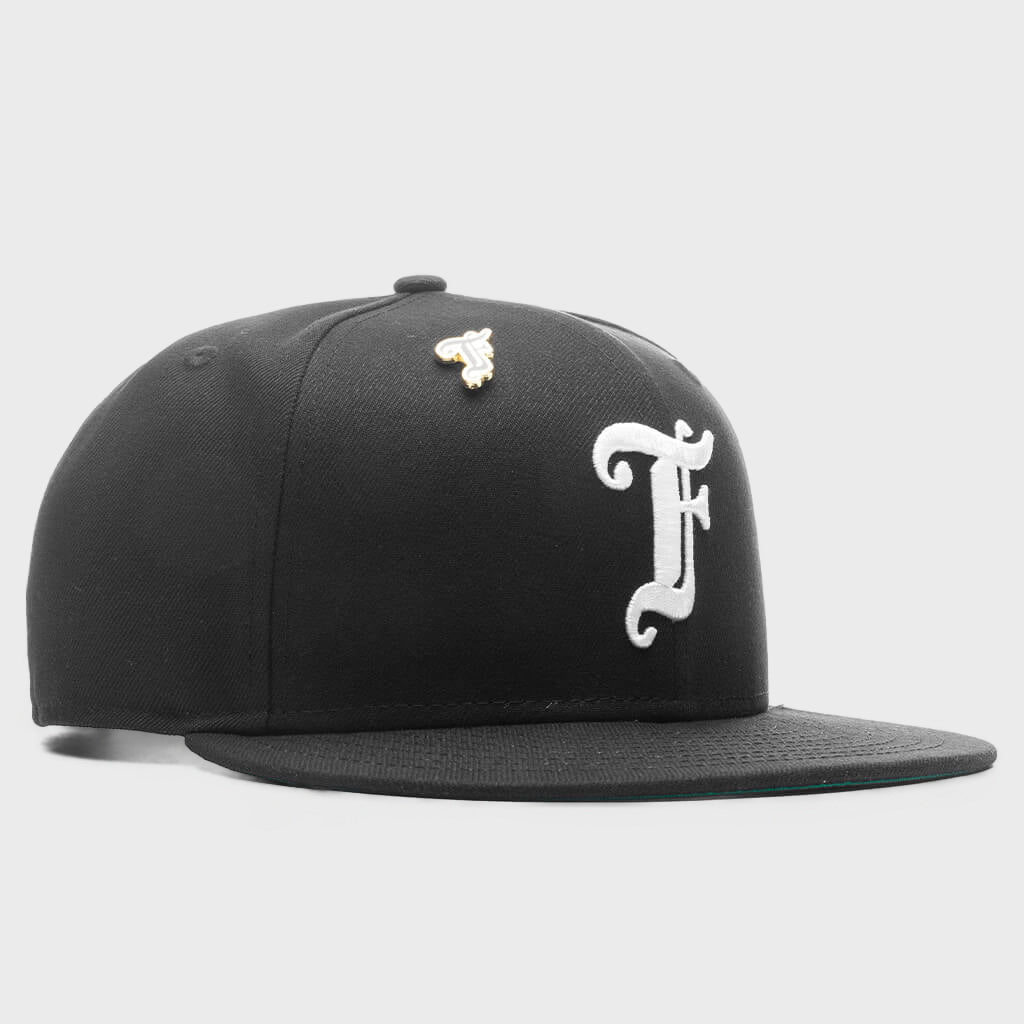 Old English F Snapback Hat w/ Pin - Black