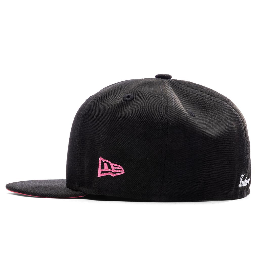 Old English Plaza Fitted - Black/Pink Glow