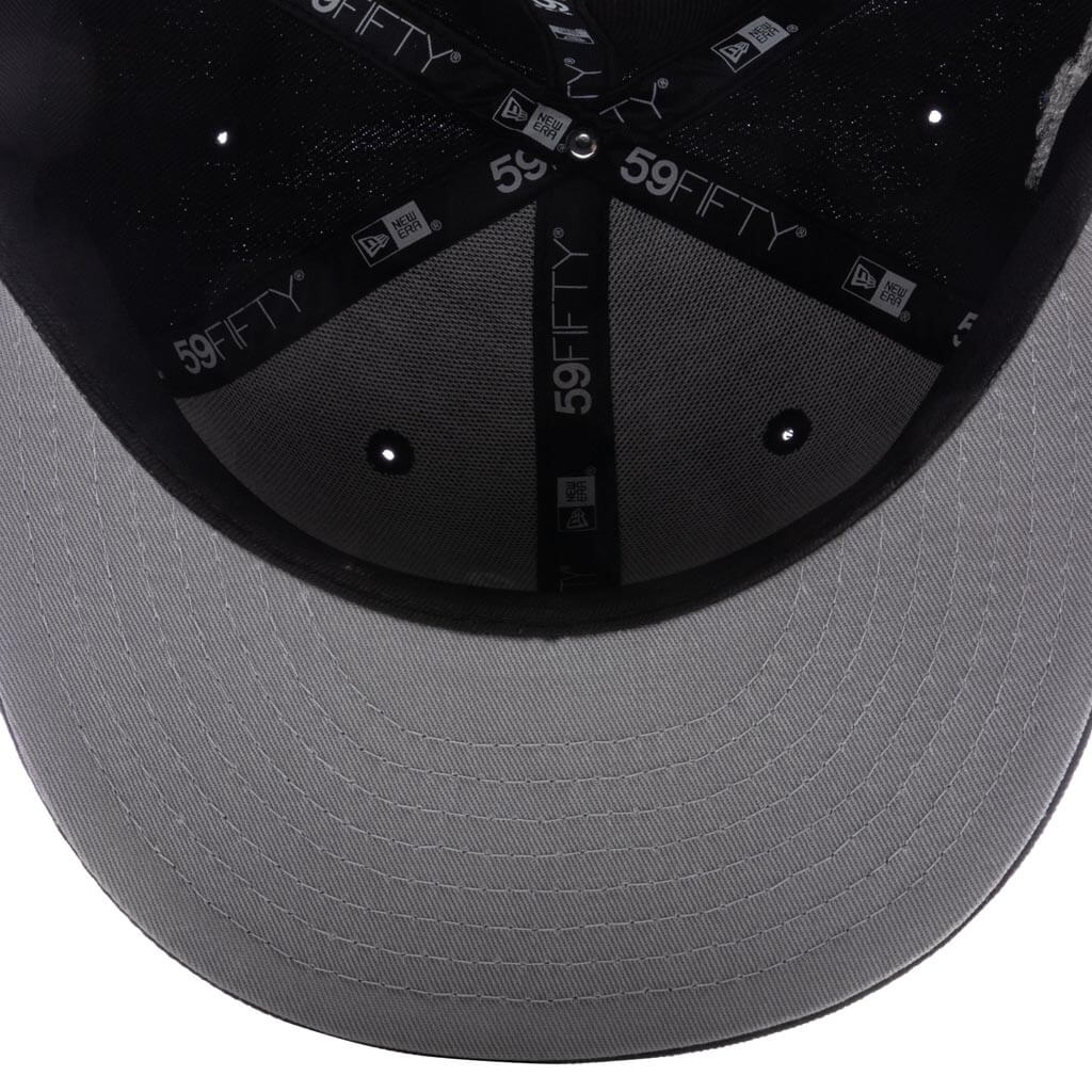 Old English Las Vegas Fitted - Black/Snow Grey