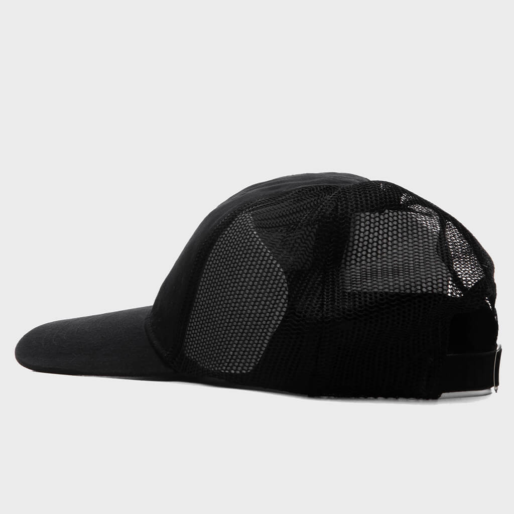 Sport 5 Trucker Cap - Black