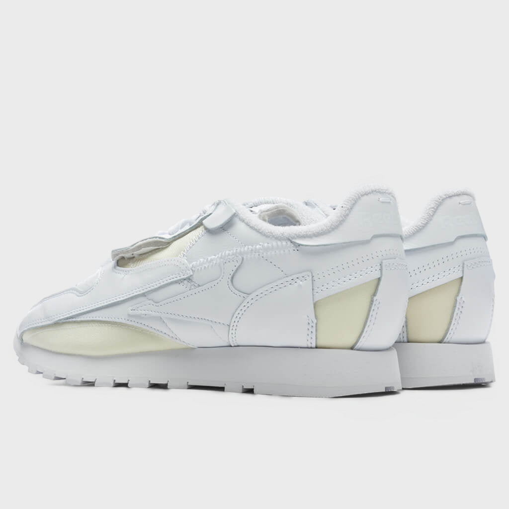Classic Leather ‘Memory Of’ Sneakers  - White