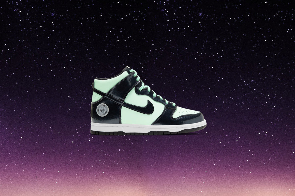 Dunk High SE (GS) - Barely Green/Black