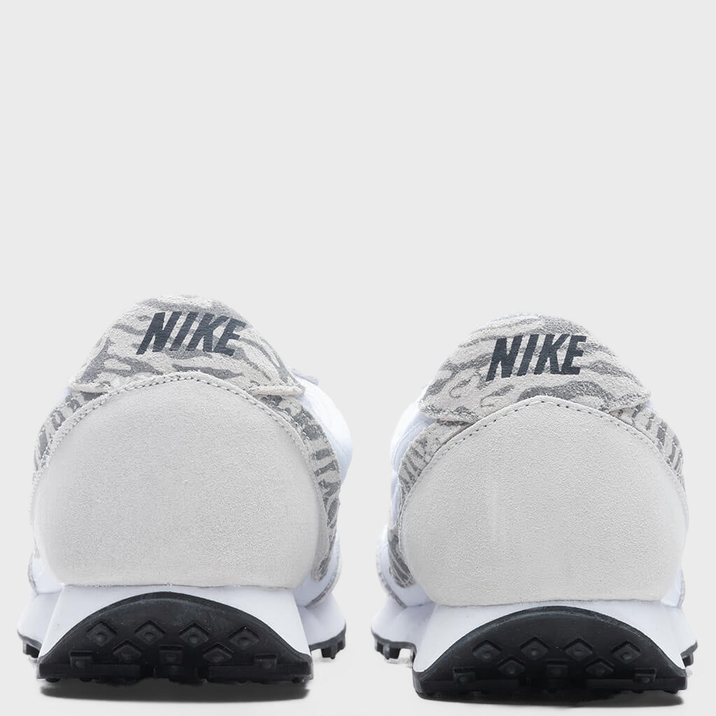 Women's Daybreak SE - White/Summit White
