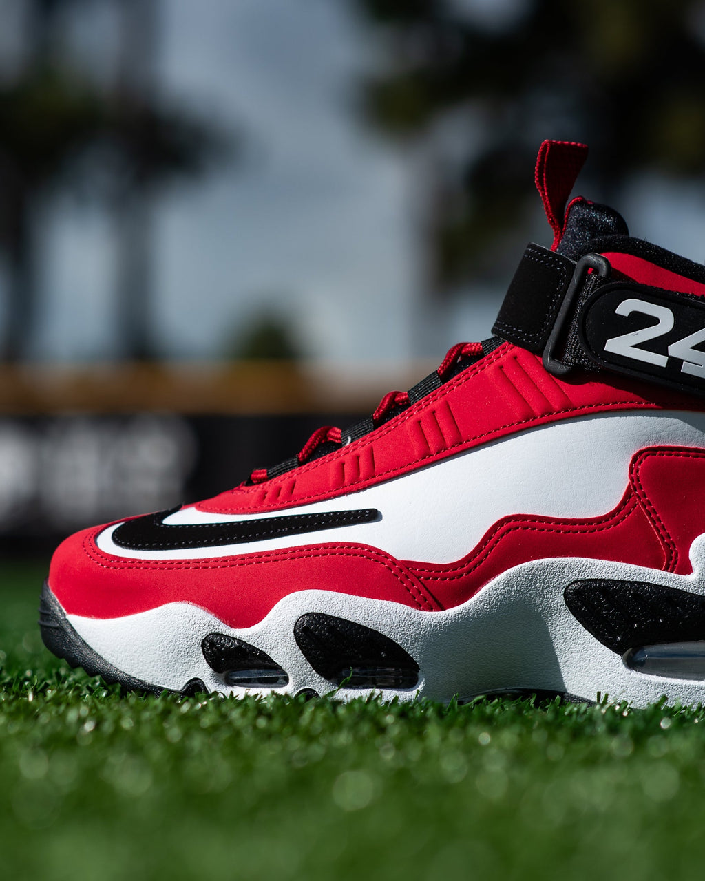 Nike Air Griffey Max 1 'Cincinnati Reds' - White/Varsity Red