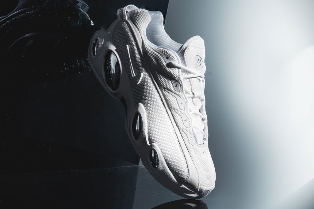 Glide - White/Chrome/University Gold