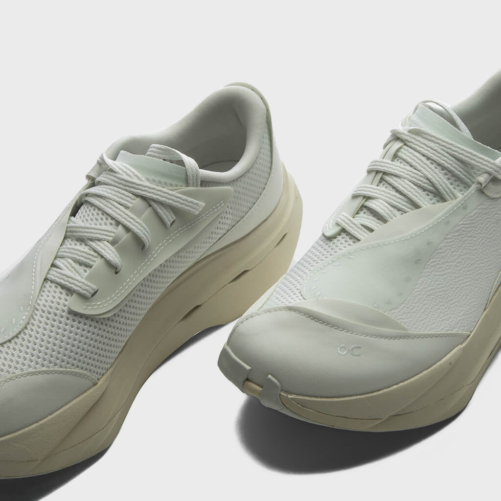 Women's Cloudboom Volt - White/Gale
