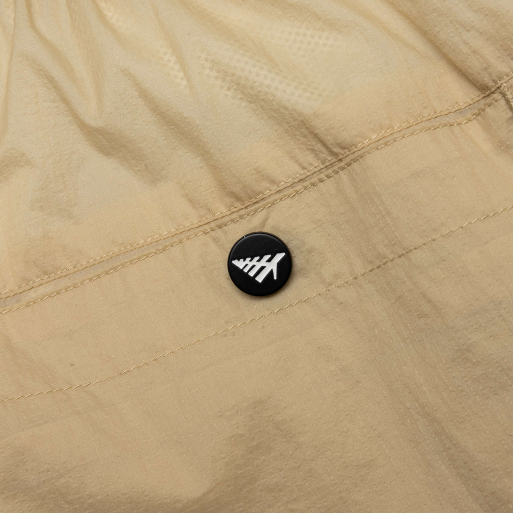 Outdoor Nylon Short - Sandcastle