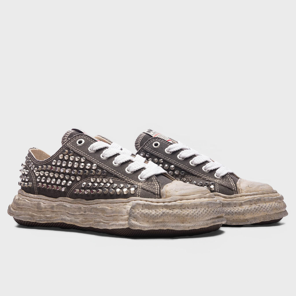 Peterson 23 Studded Low OG Sole - Grey