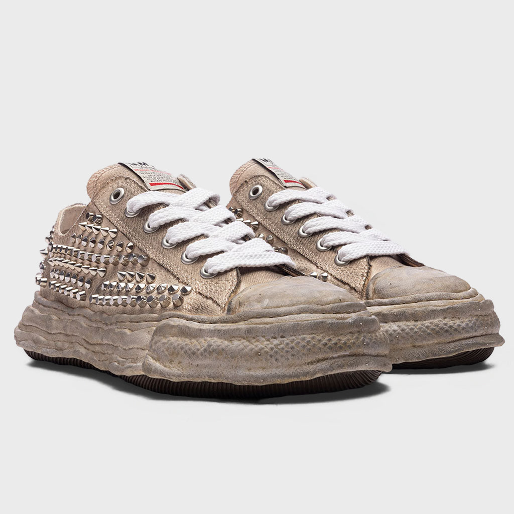 Peterson 23 Studded Low OG Sole - White