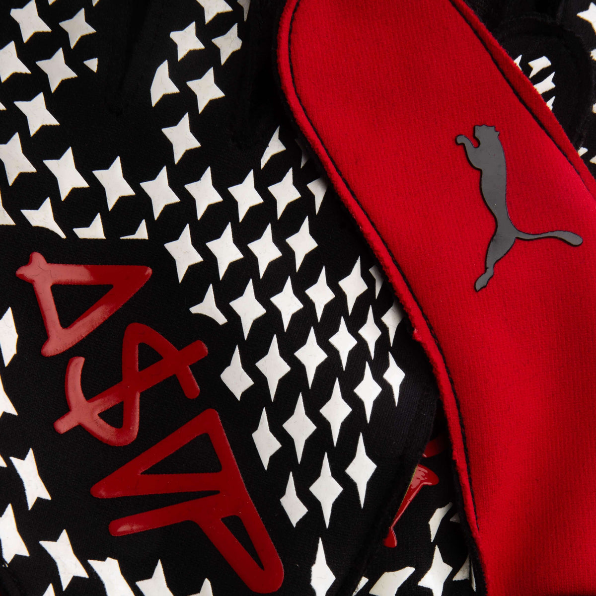 Fire Gloves - Black/Pop Red