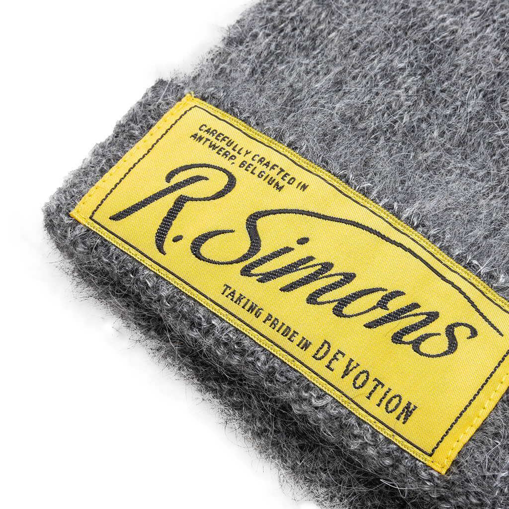Knit Beanie With Woven Label - Grey