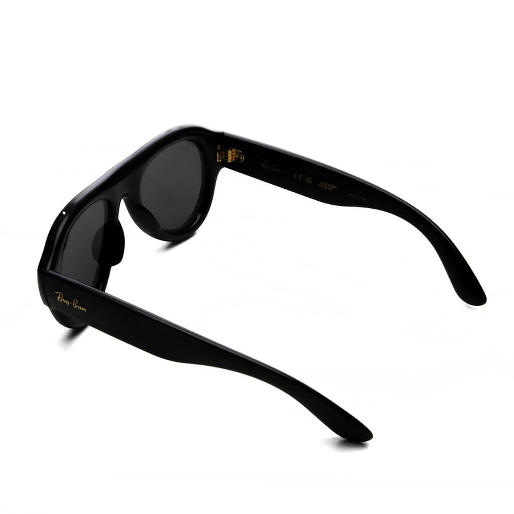 Aviator Puffer - Black Frame/Dark Grey Lens