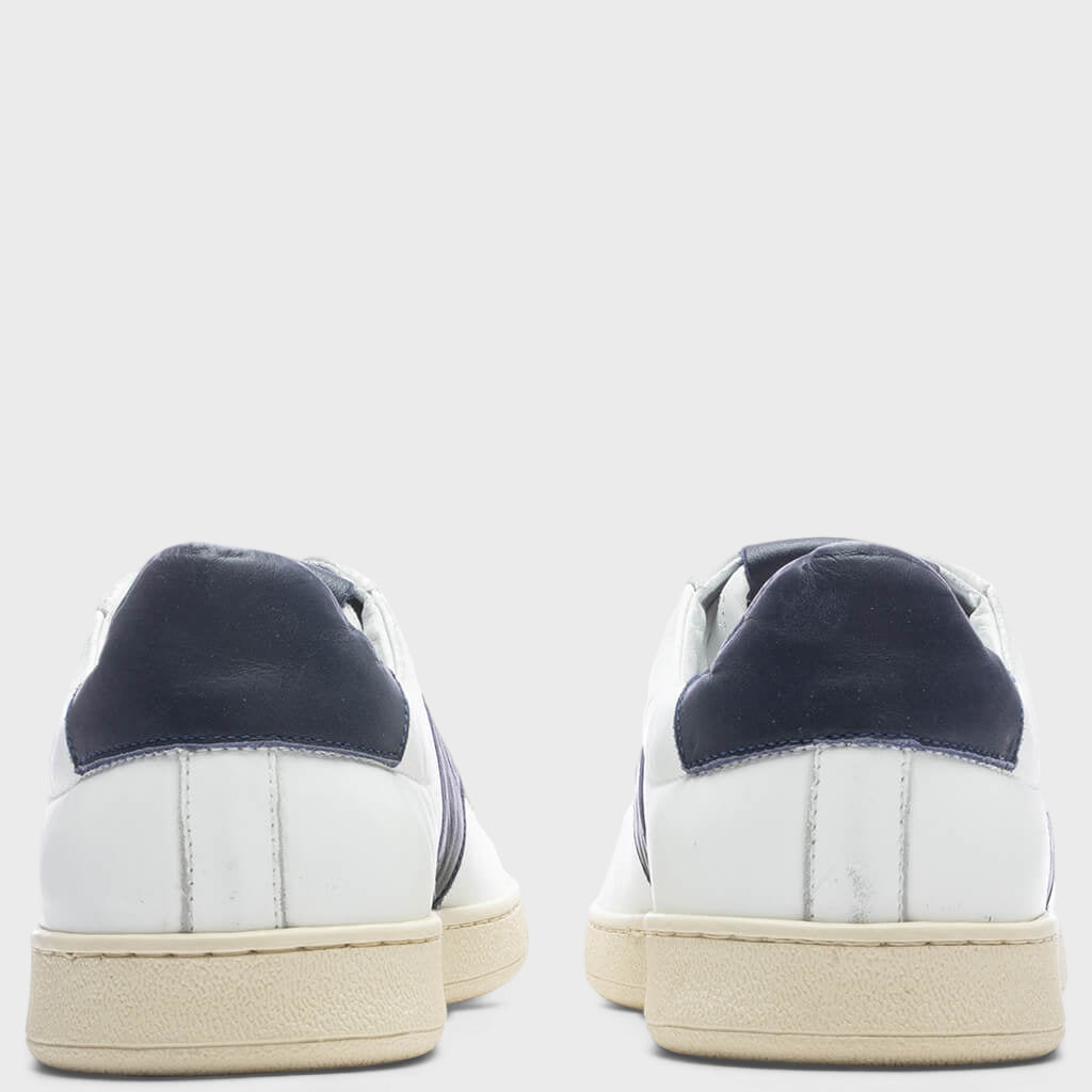Court Shoe - White/Navy