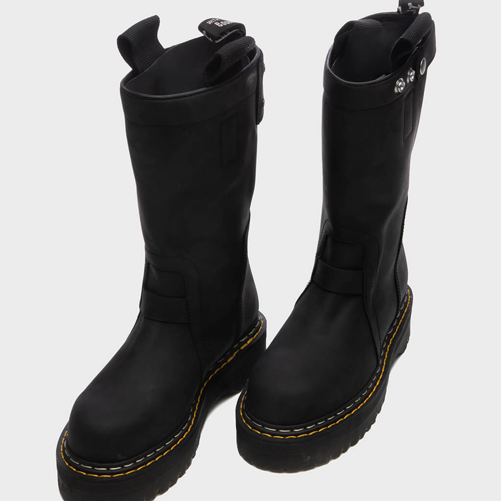 Quad Sole Pull On Boot - Black