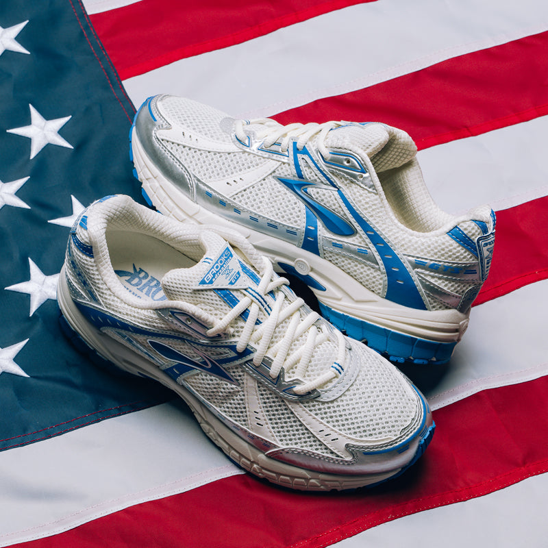 Brooks Adrenaline GTS 10 - Coconut Milk/Blue Lolite