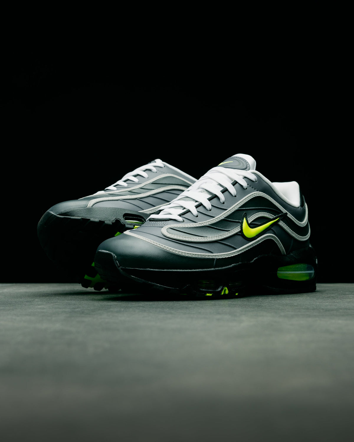 Nike Air Max Joga Bonito 'Neon' - Black/Neon Yellow
