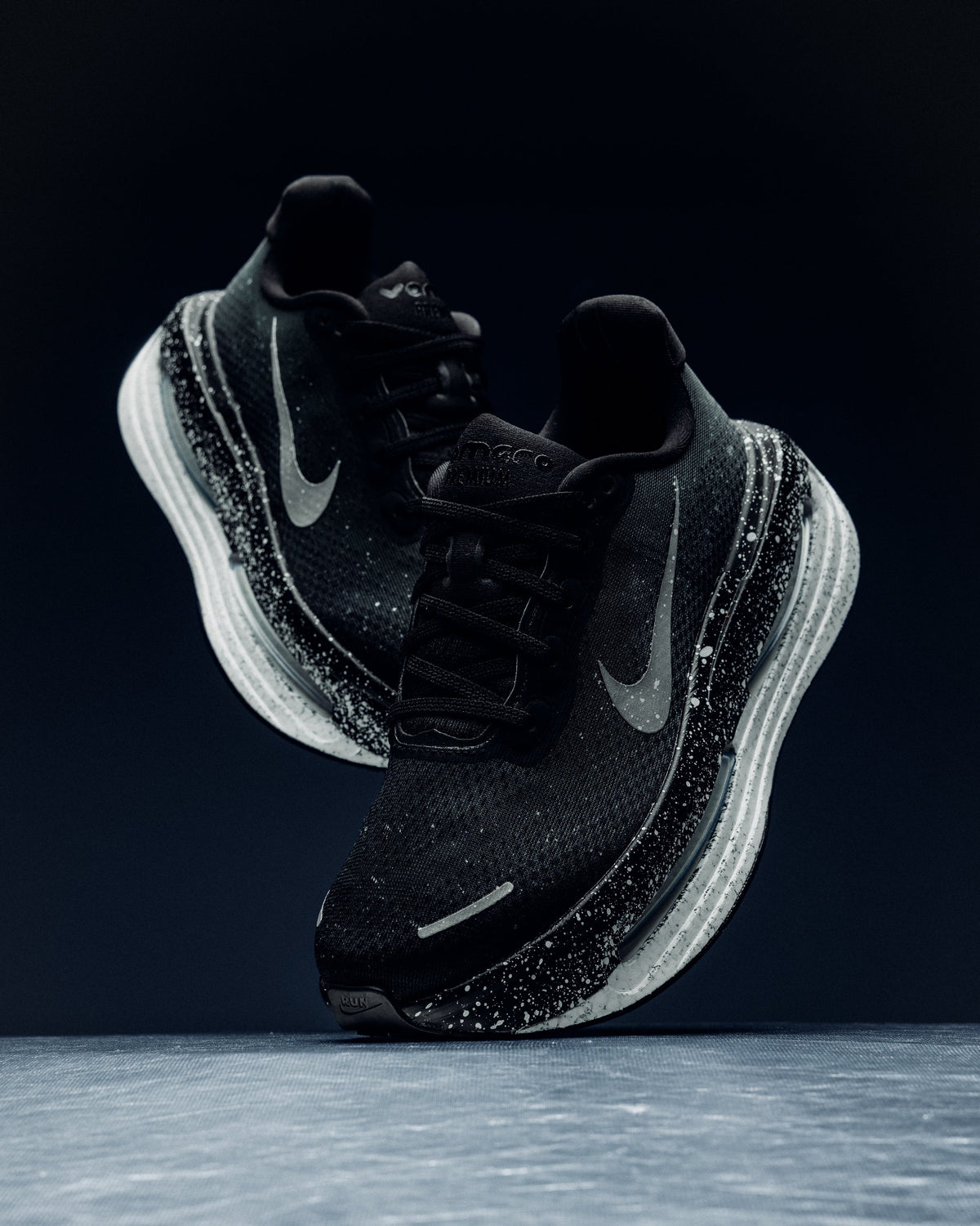 Women's Nike Vomero Premium 'Oreo' - Black/Metallic Silver