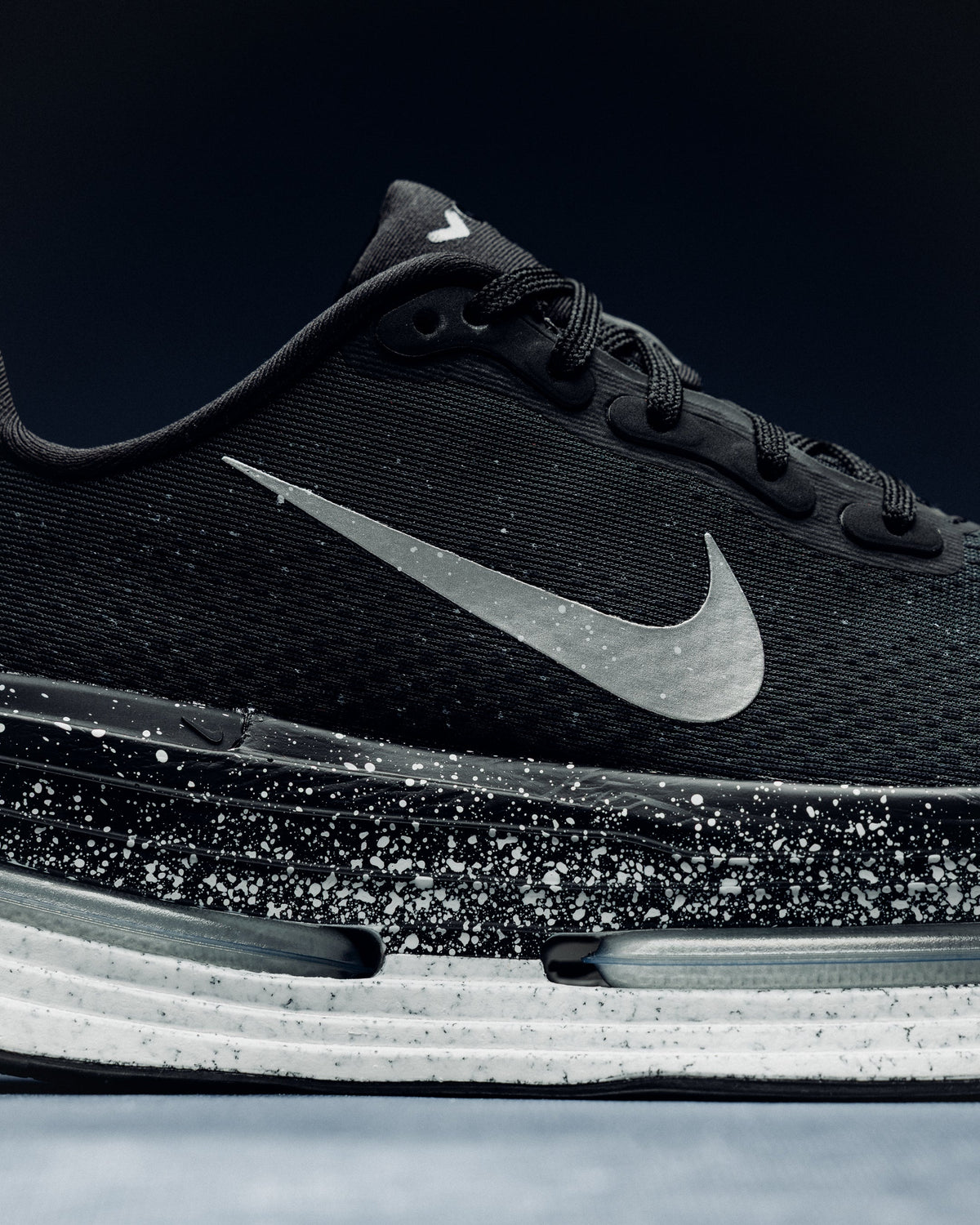 Women's Nike Vomero Premium 'Oreo' - Black/Metallic Silver