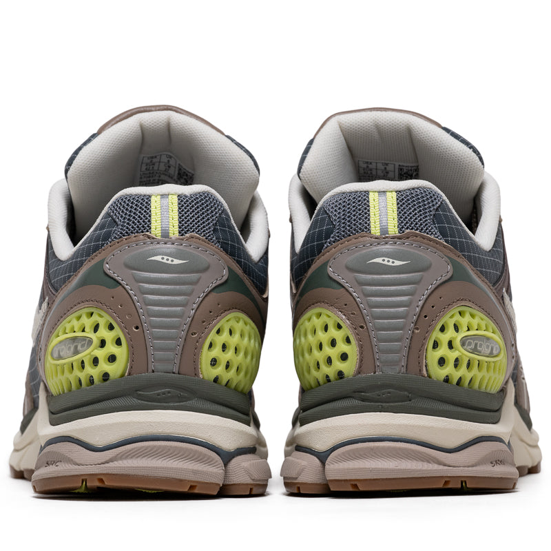 Saucony Progrid Triumph 4 - Carbon/Taupe
