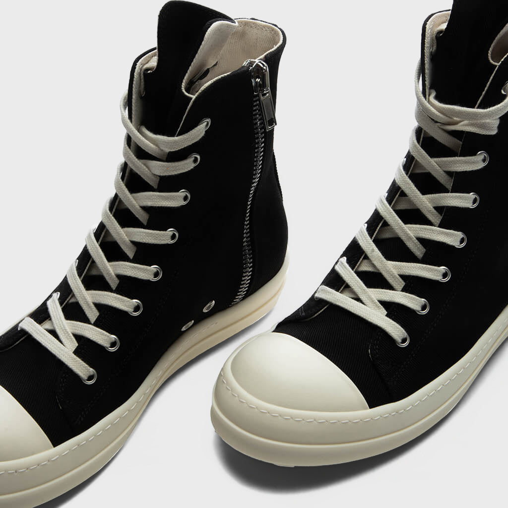 Sneaks - Black/Milk