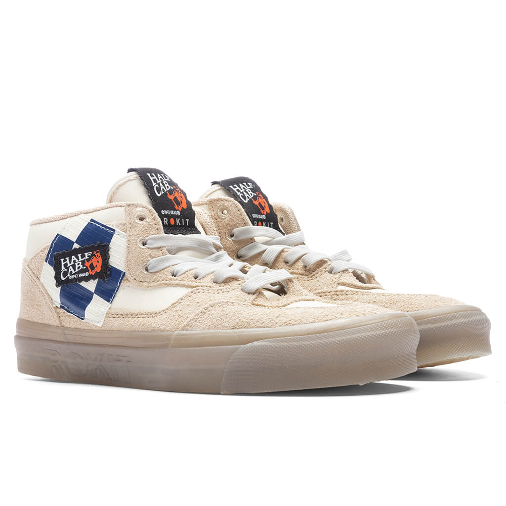 Half Cab 33 DX - Translucent Pebble