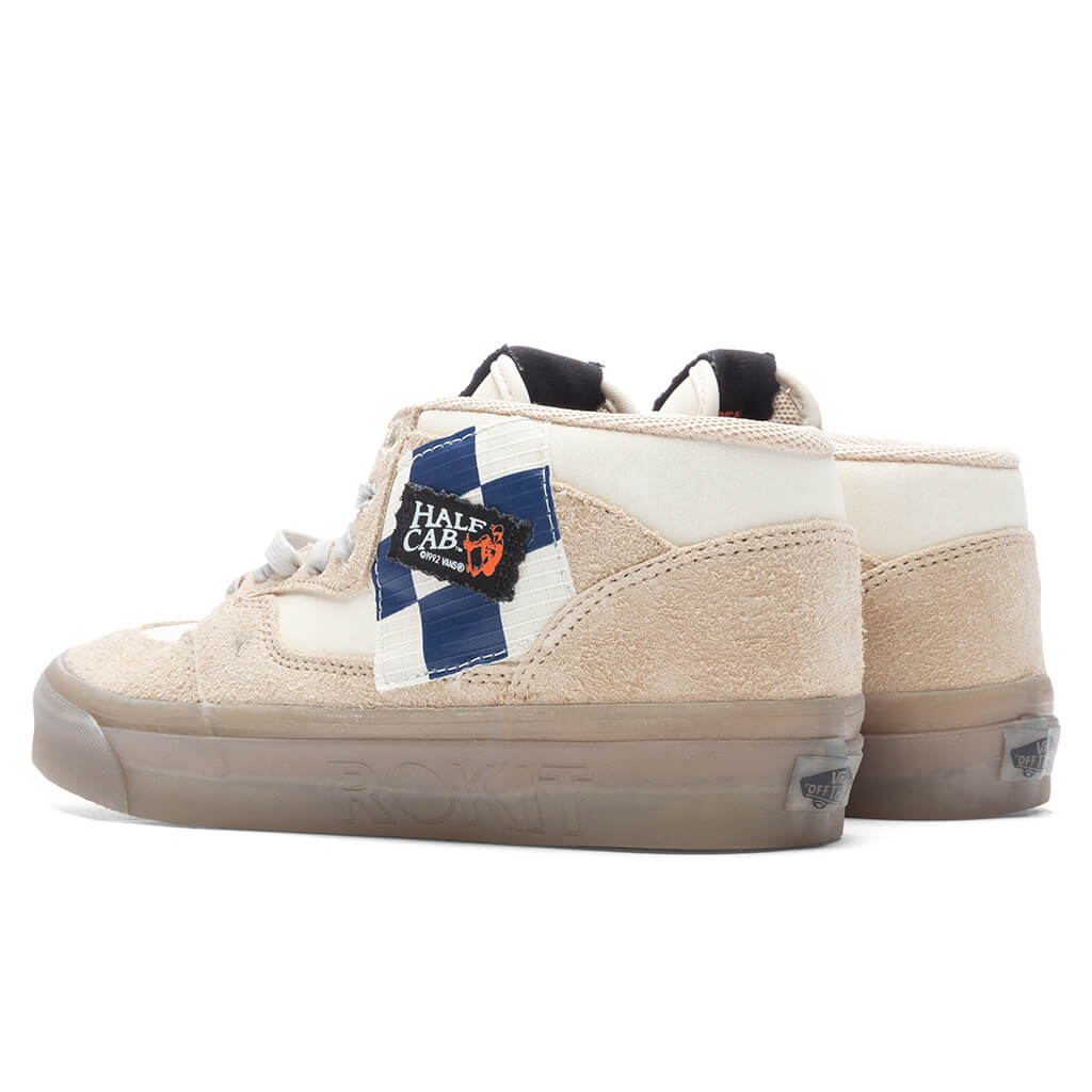 Half Cab 33 DX - Translucent Pebble