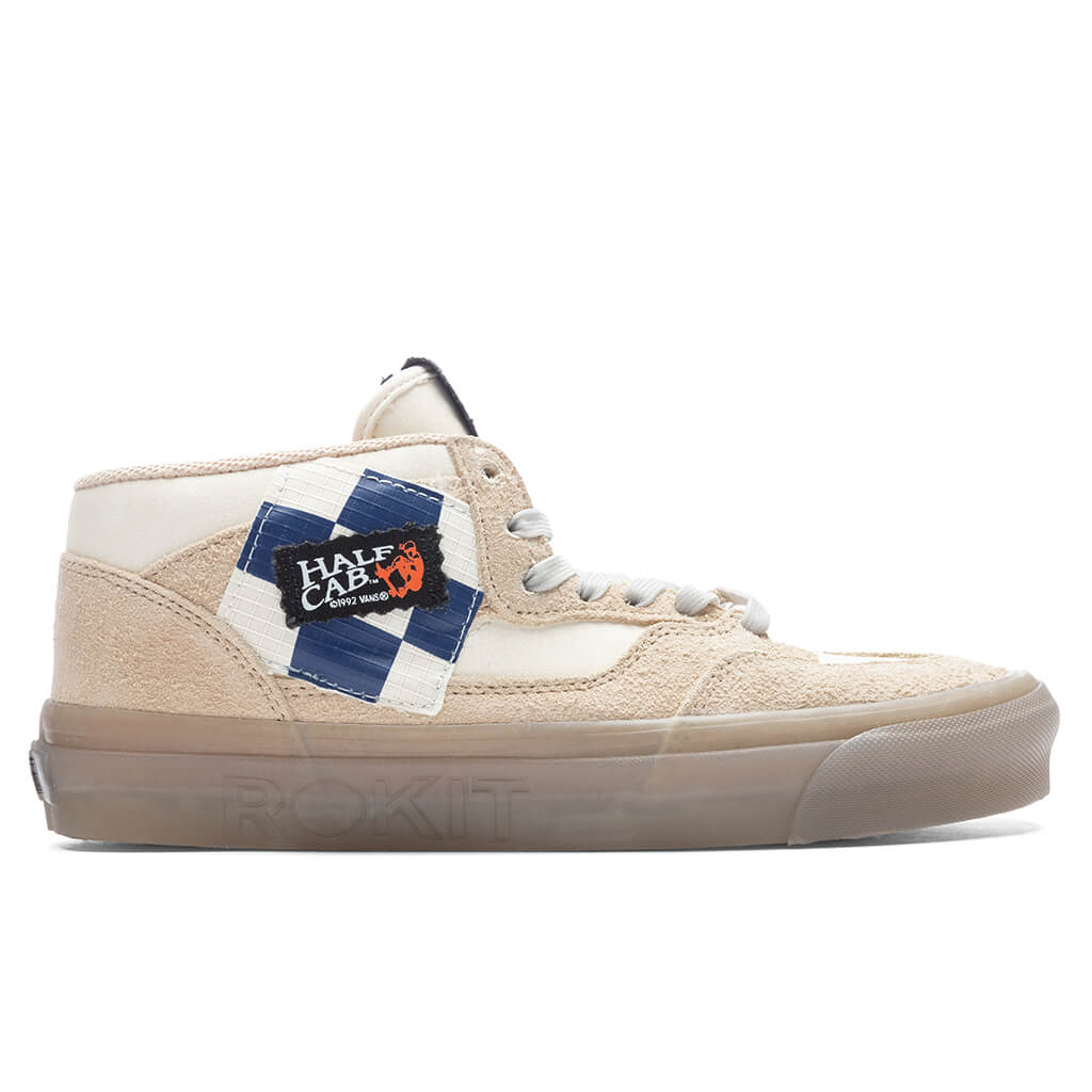 Half Cab 33 DX - Translucent Pebble